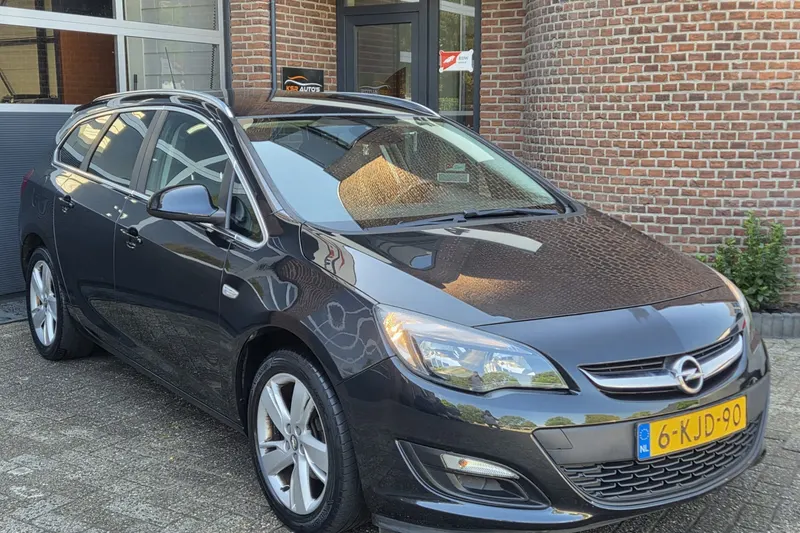 Opel Astra (2013)