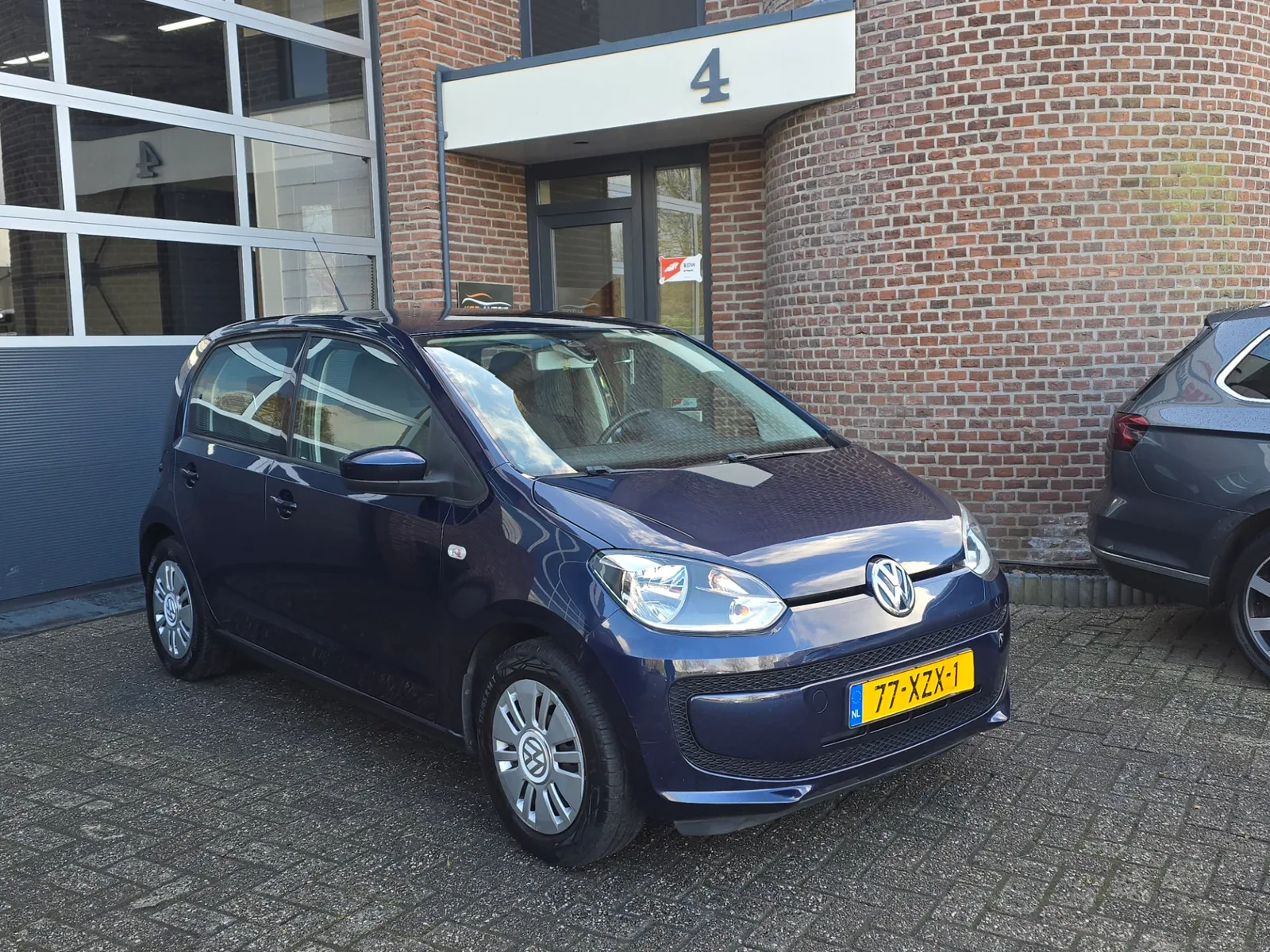 Volkswagen Up! (2012) — foto 1