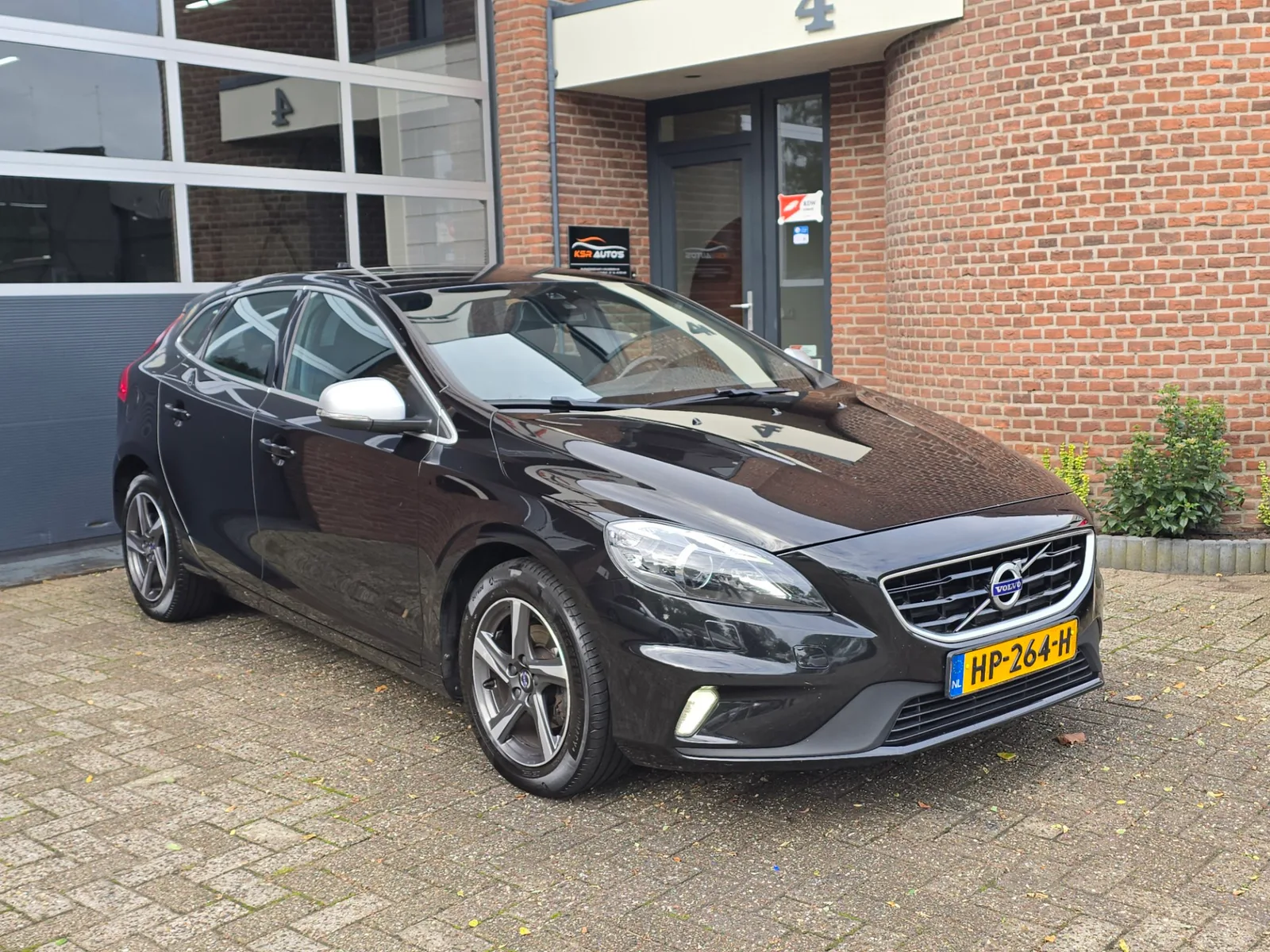 Volvo V40 (2015) — foto 1