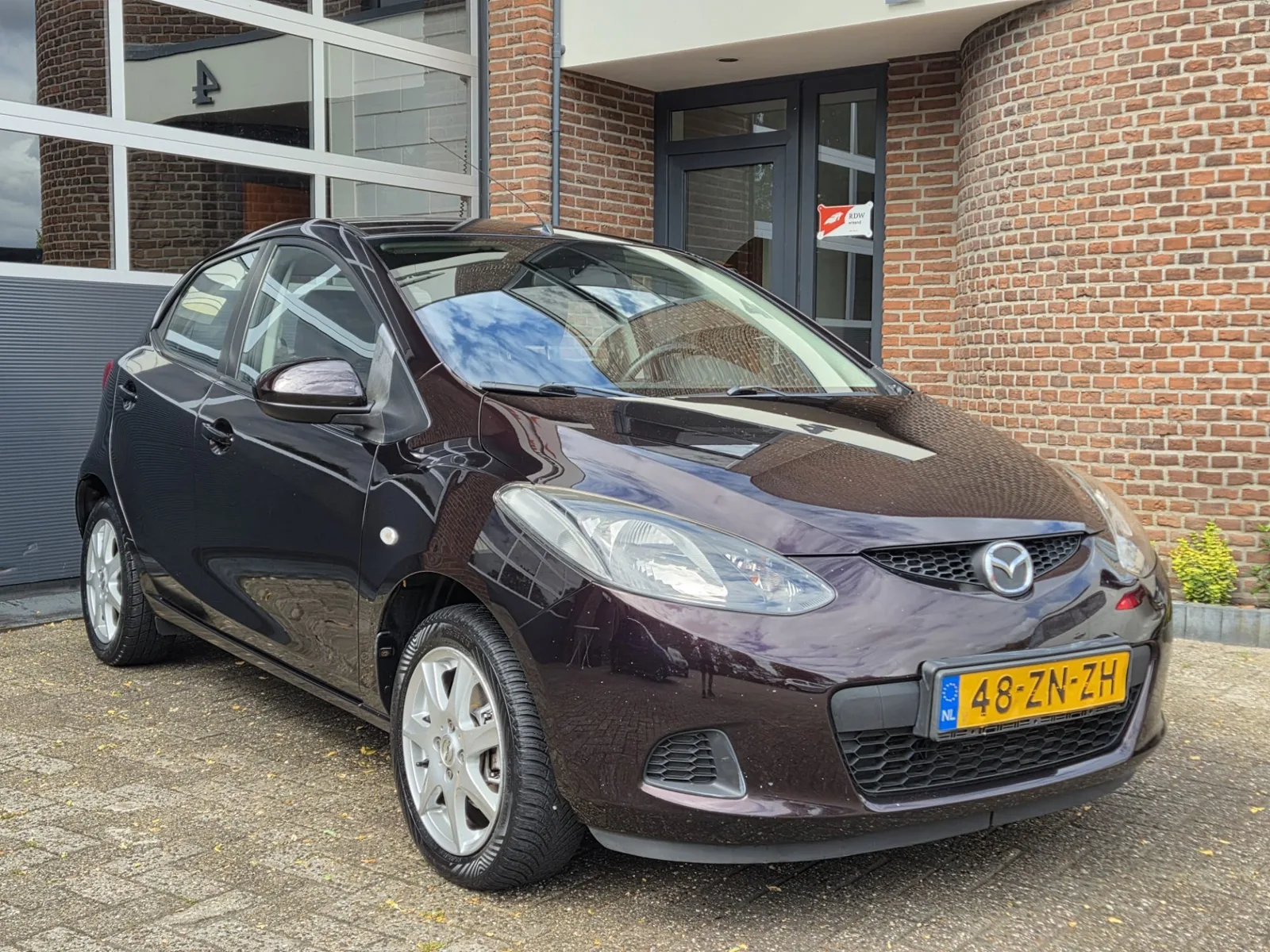 Mazda 2 (2008) — foto 1