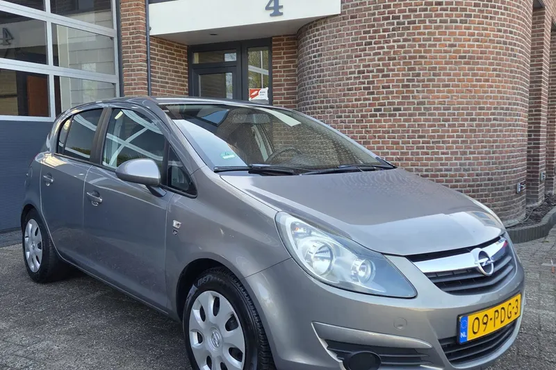 Opel Corsa (2010)