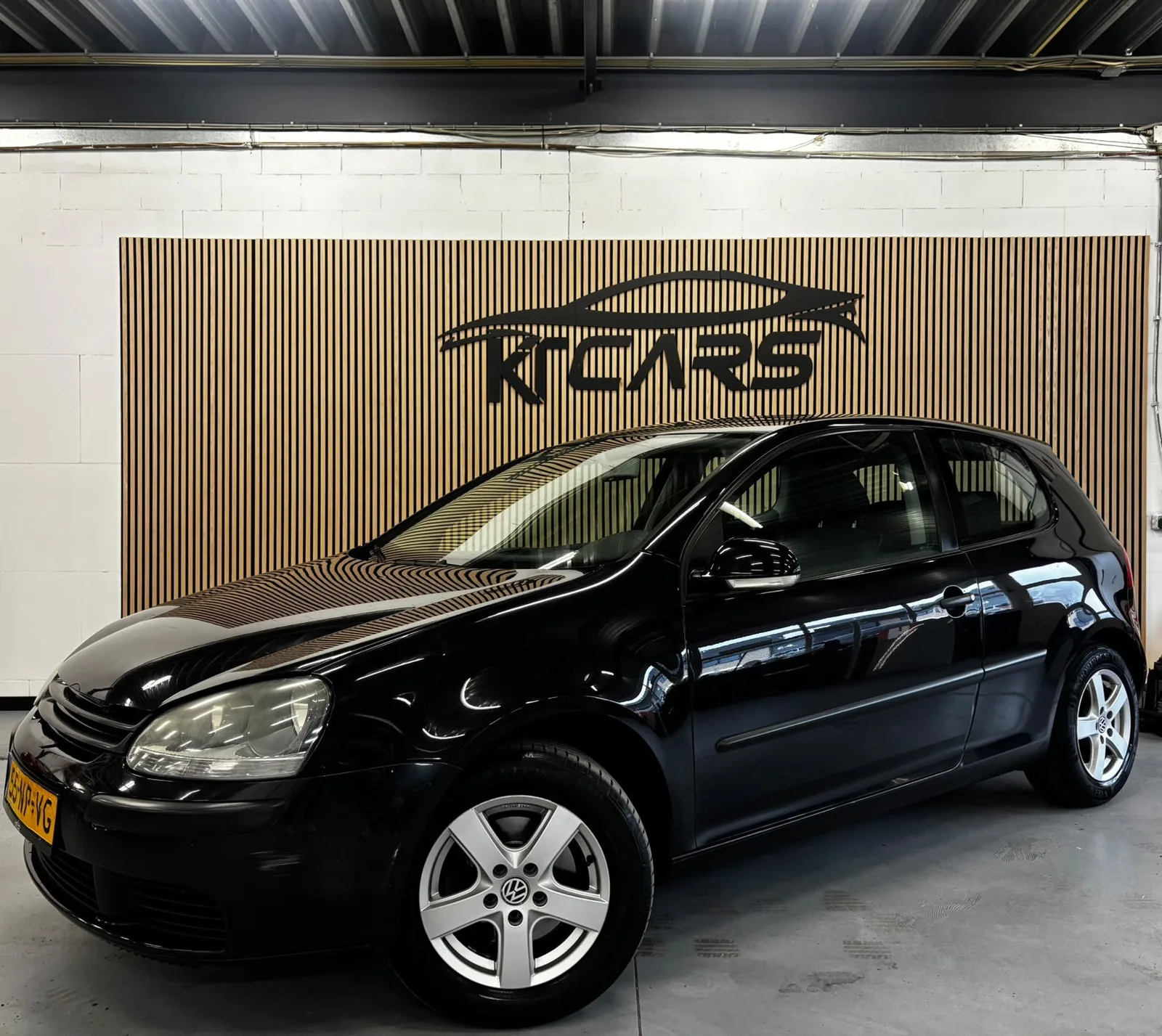 Volkswagen Golf (2004) — foto 1