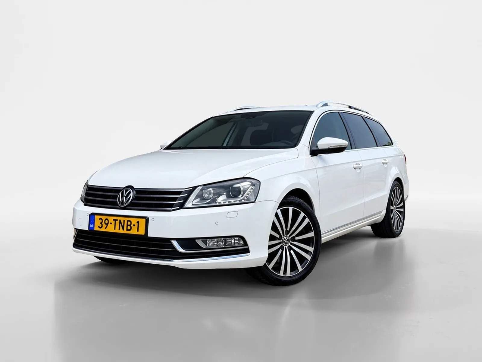 Volkswagen Passat (2012) — foto 1
