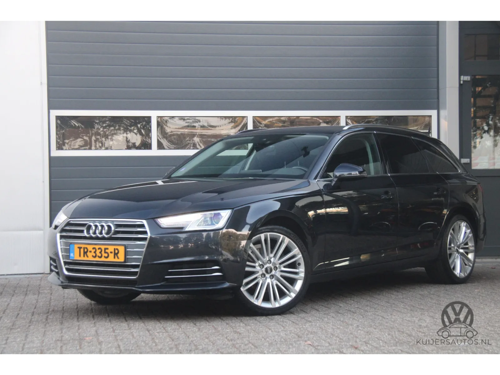 Audi A4 (2016) — foto 1