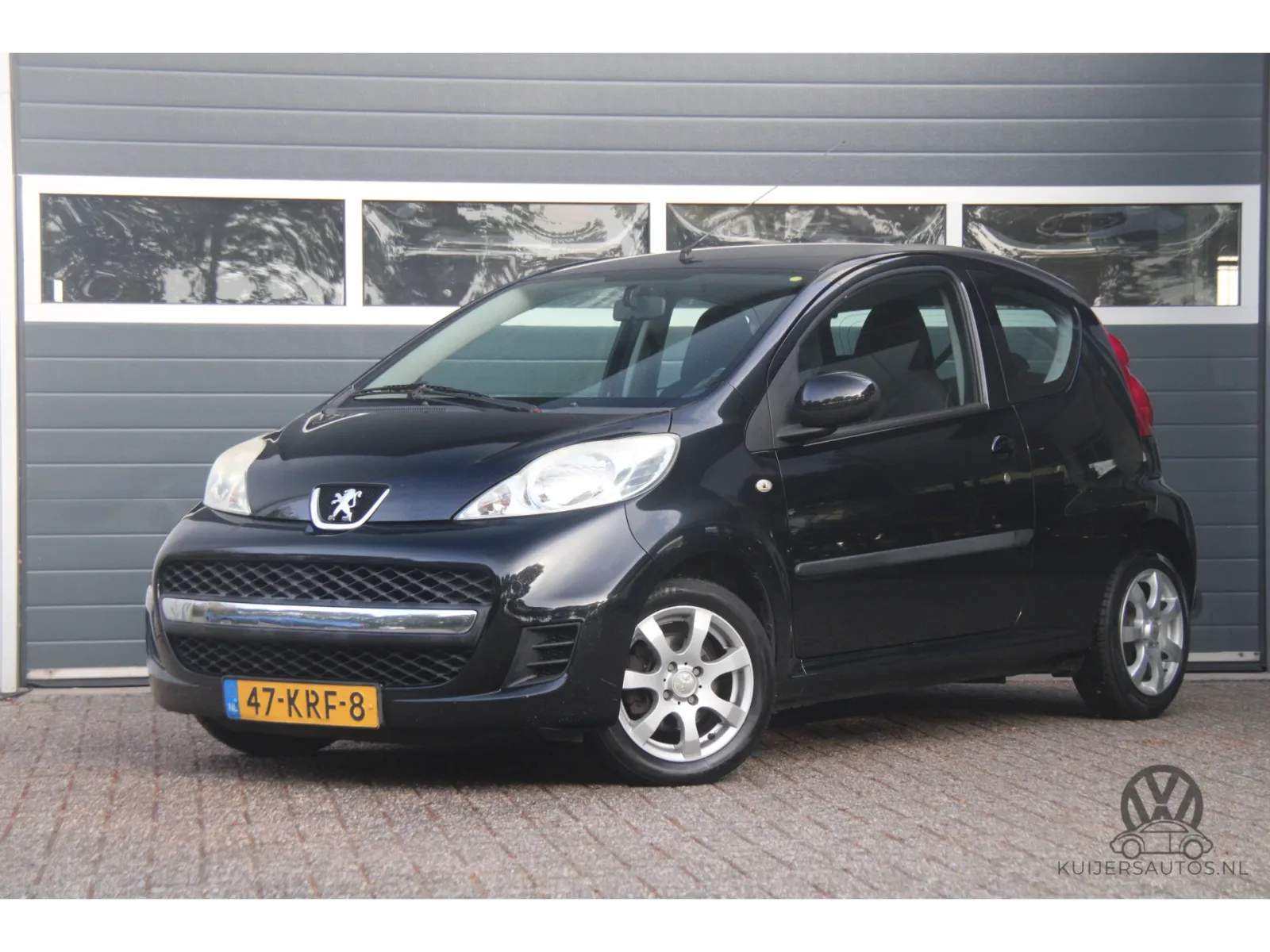 Peugeot 107 (2010) — foto 1