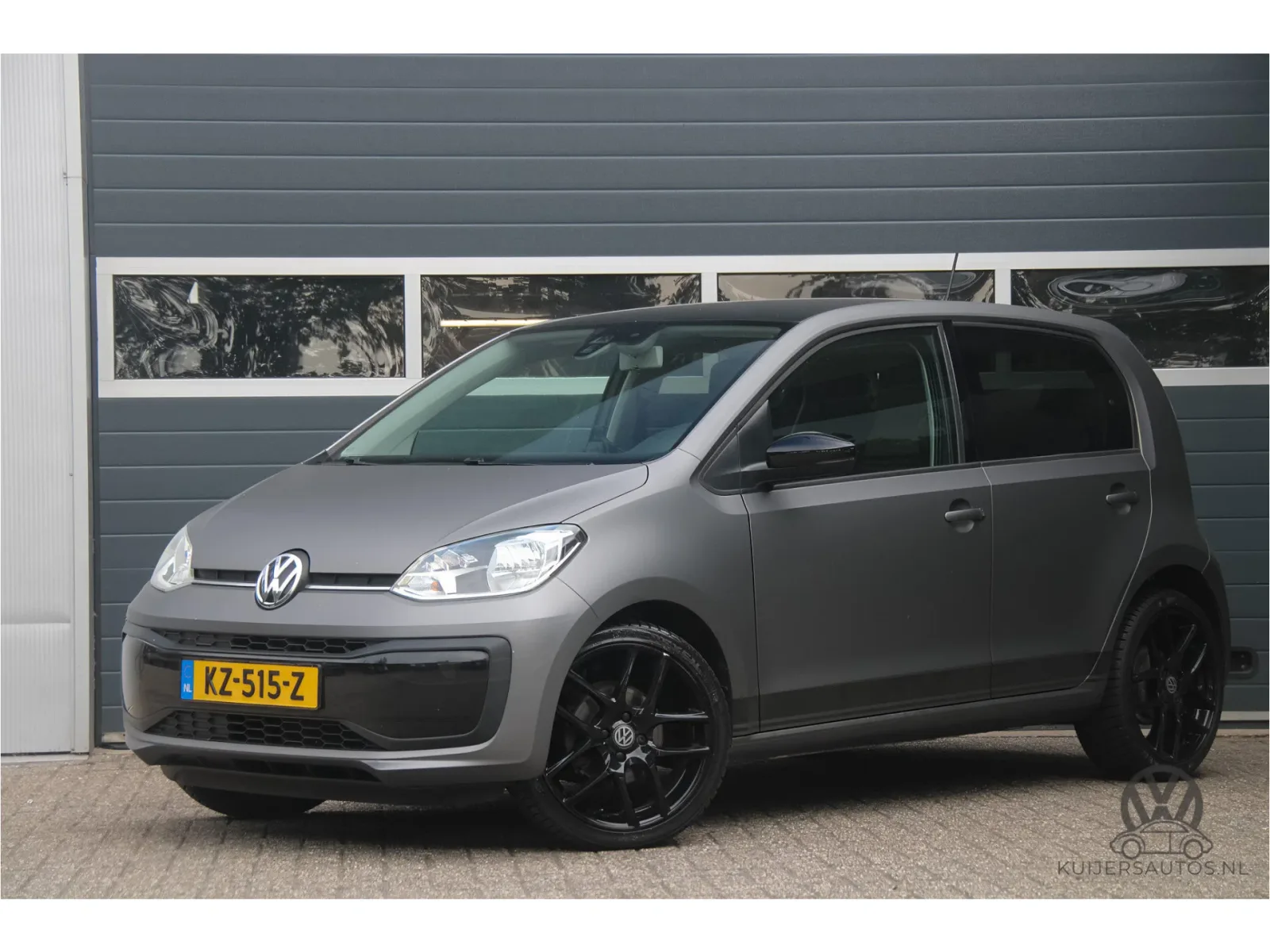 Volkswagen Up! (2017) — foto 1