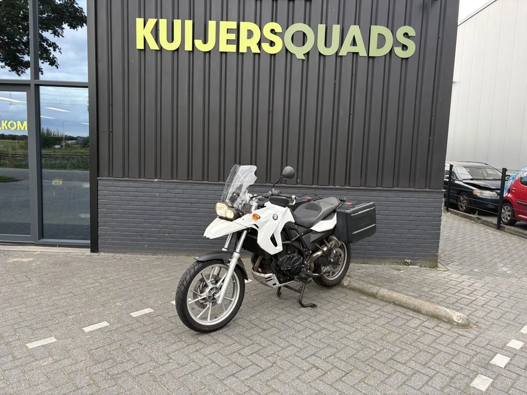 BMW F 650 GS (2012) — foto 1