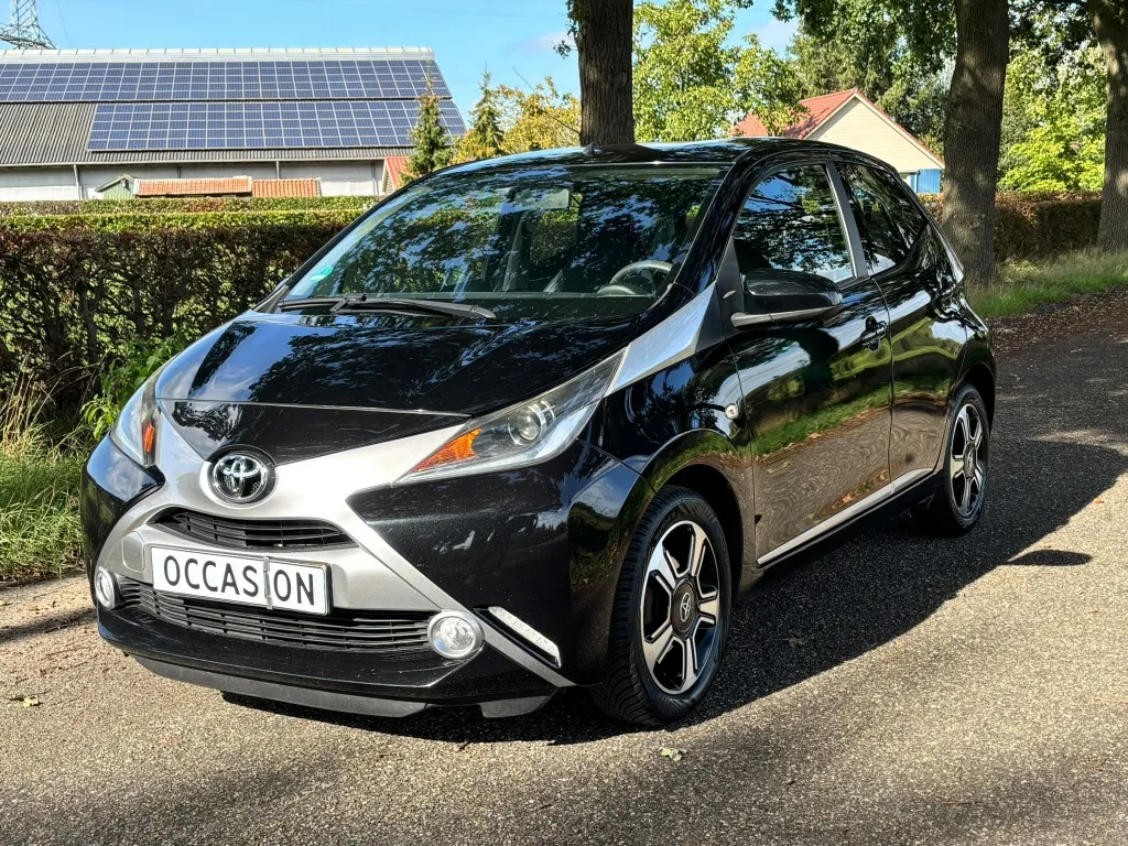 Toyota Aygo (2015) — foto 1