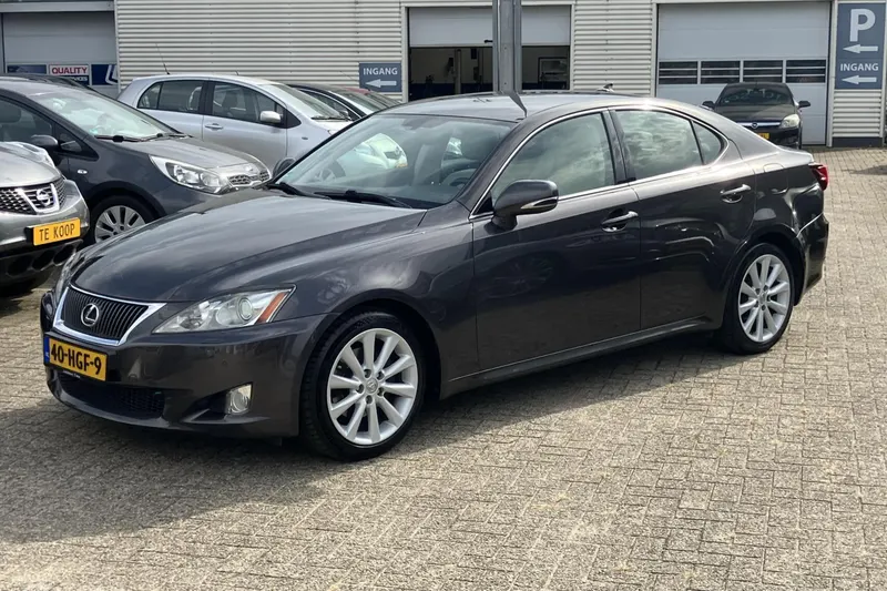 Lexus IS (2008)