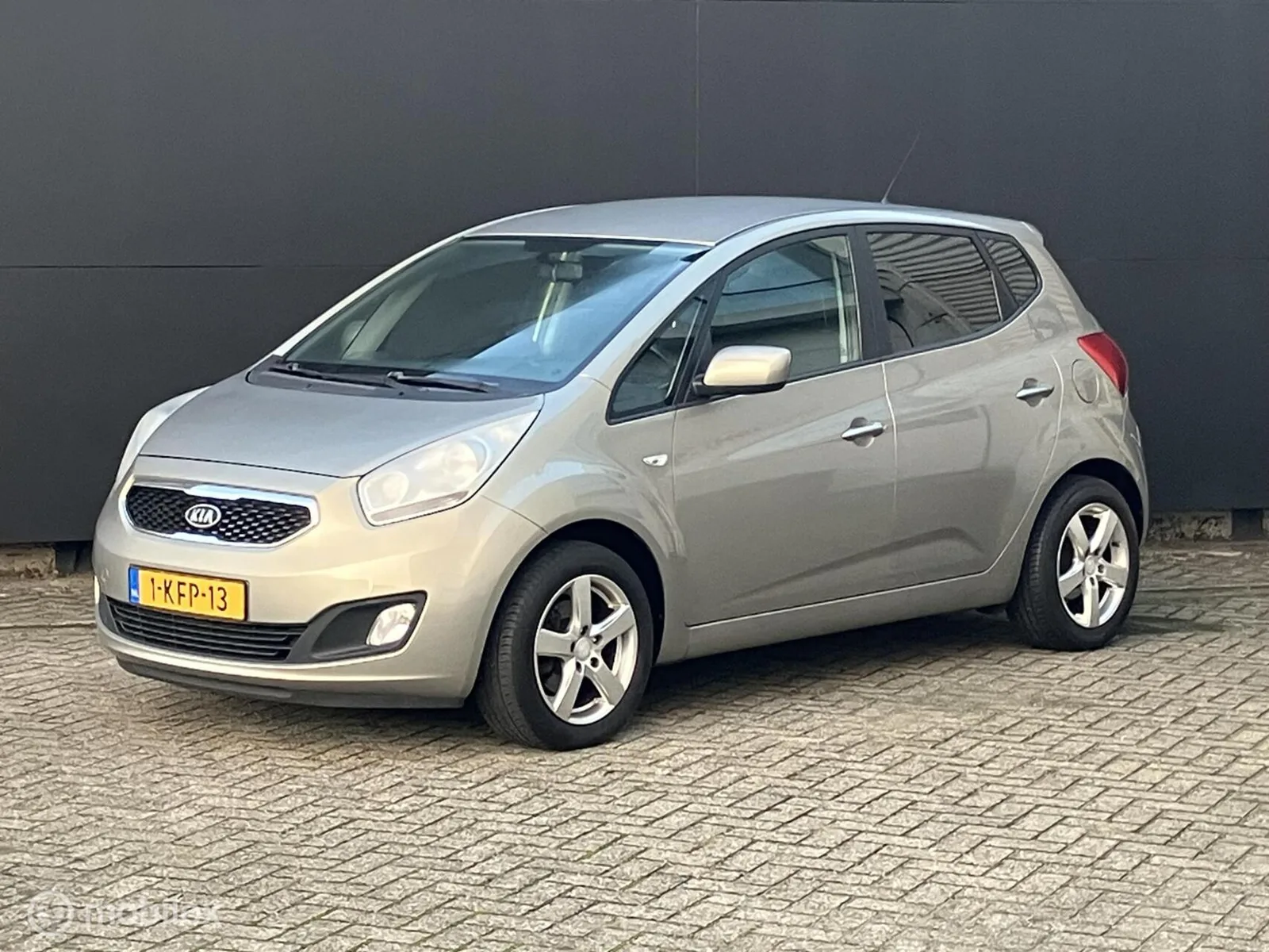 Kia Venga (2012) — foto 1