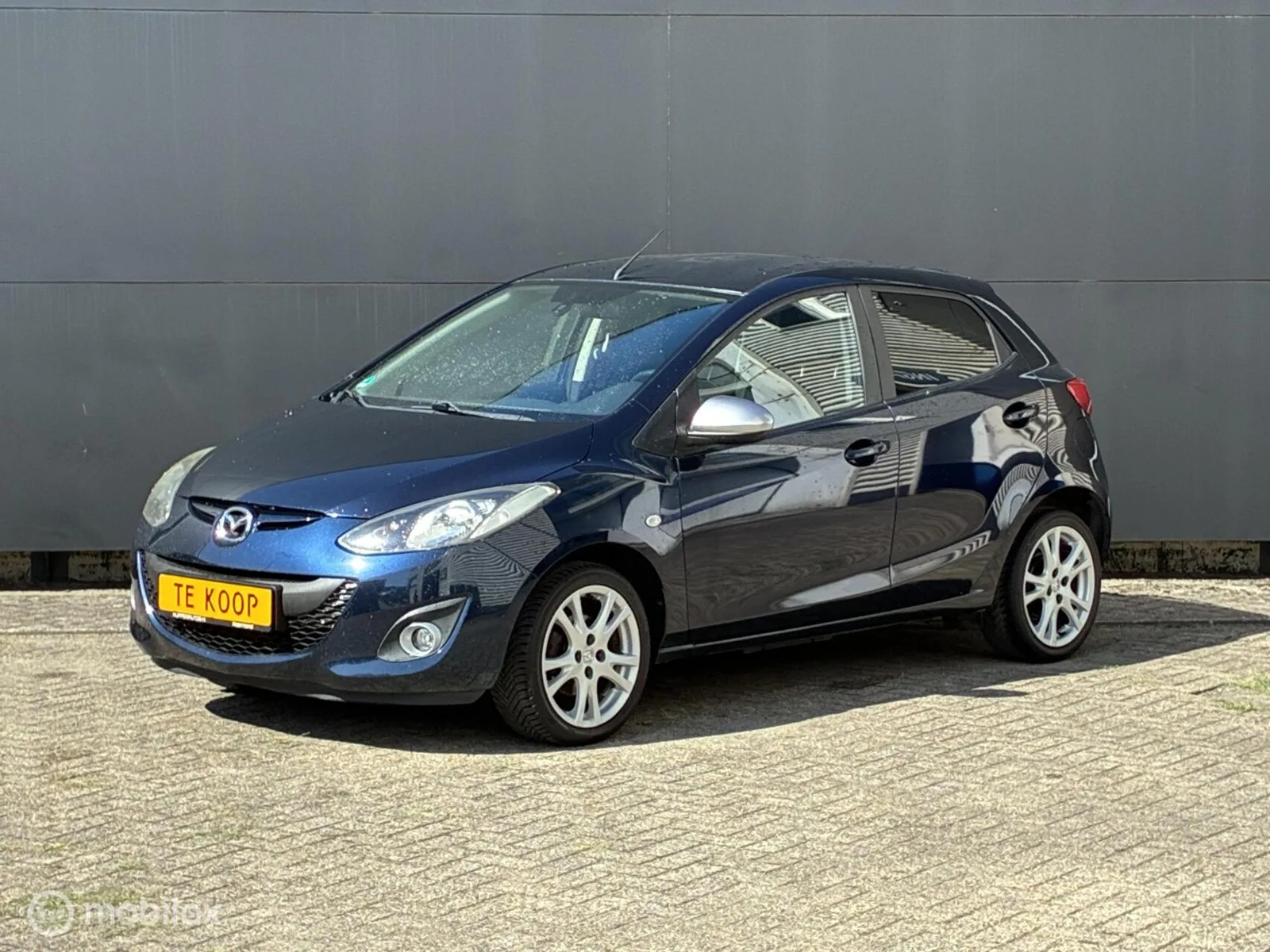 Mazda 2 (2014) — foto 1