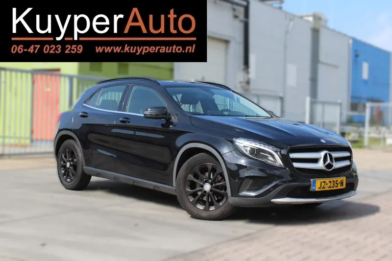 Mercedes-Benz GLA (2016)