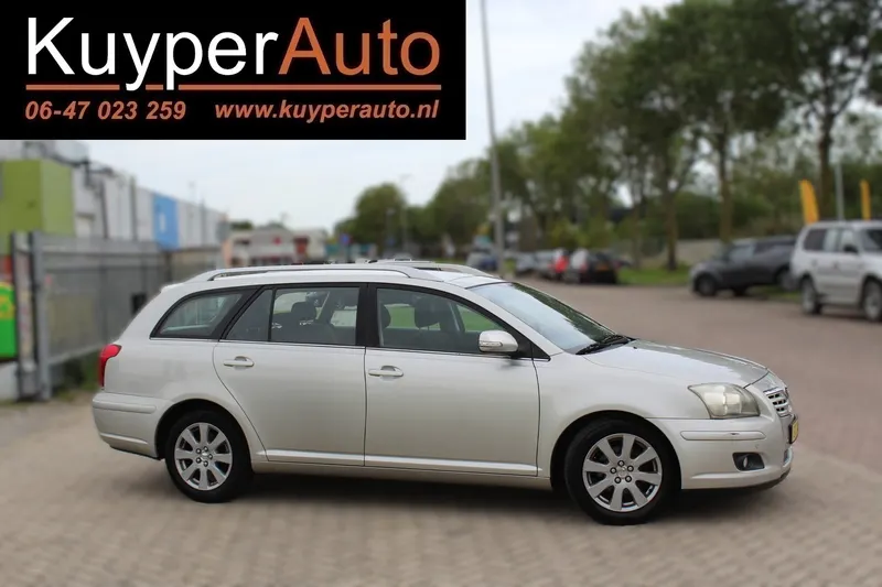 Toyota Avensis (2008)