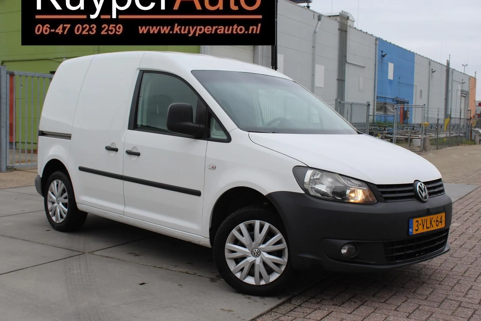 Volkswagen Caddy (2011) — foto 1