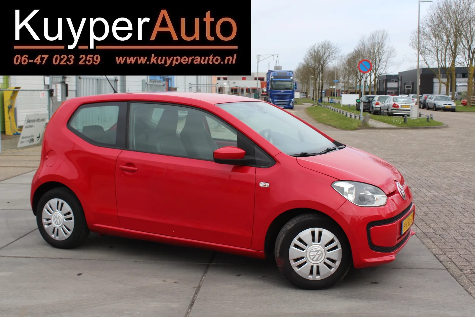 Volkswagen Up! (2013) — foto 1