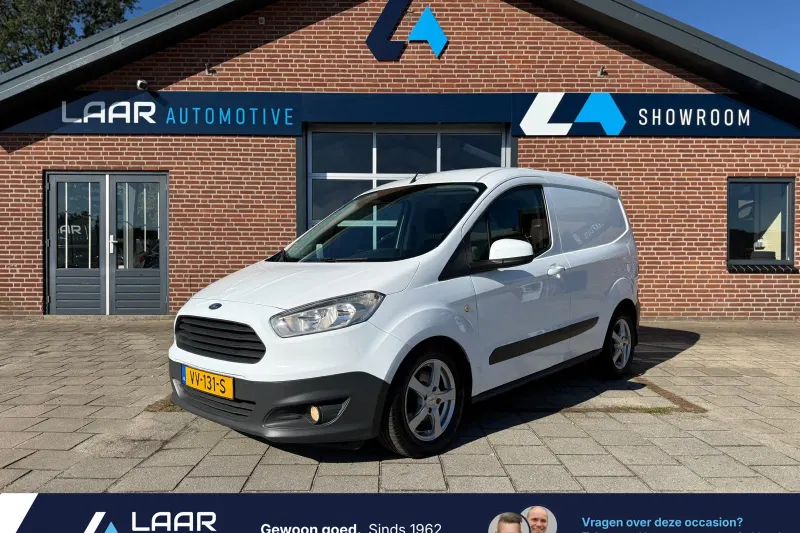 Ford Transit Courier (2016)