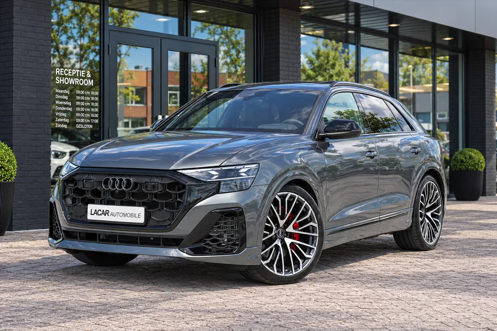 Audi Q8 (2024) — foto 1