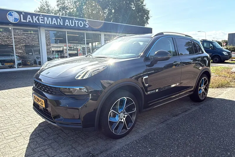 Lynk & Co 01 (2021)
