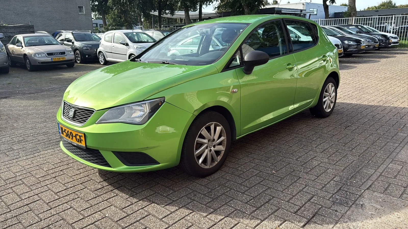 SEAT Ibiza (2013) — foto 1