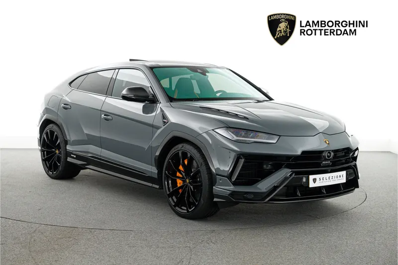 Lamborghini Urus (2023)