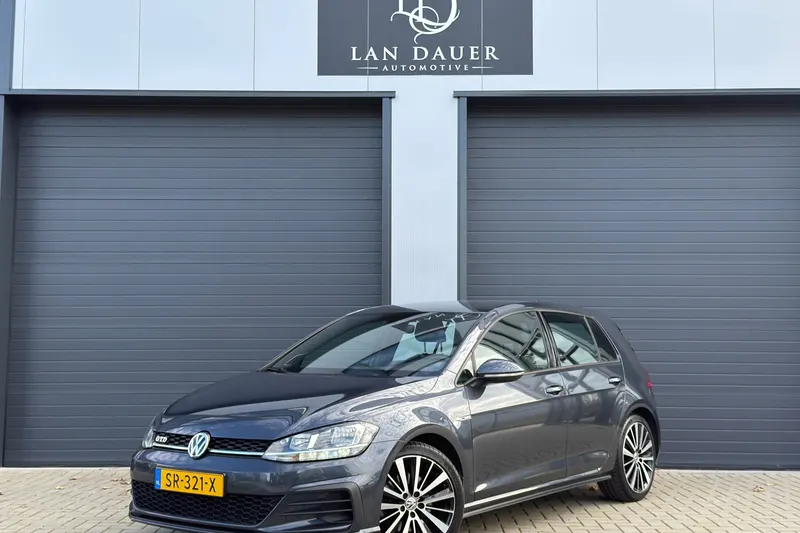 Volkswagen Golf (2018)