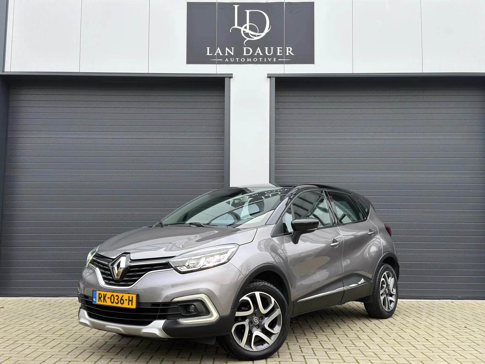 Renault Captur (2017) — foto 1