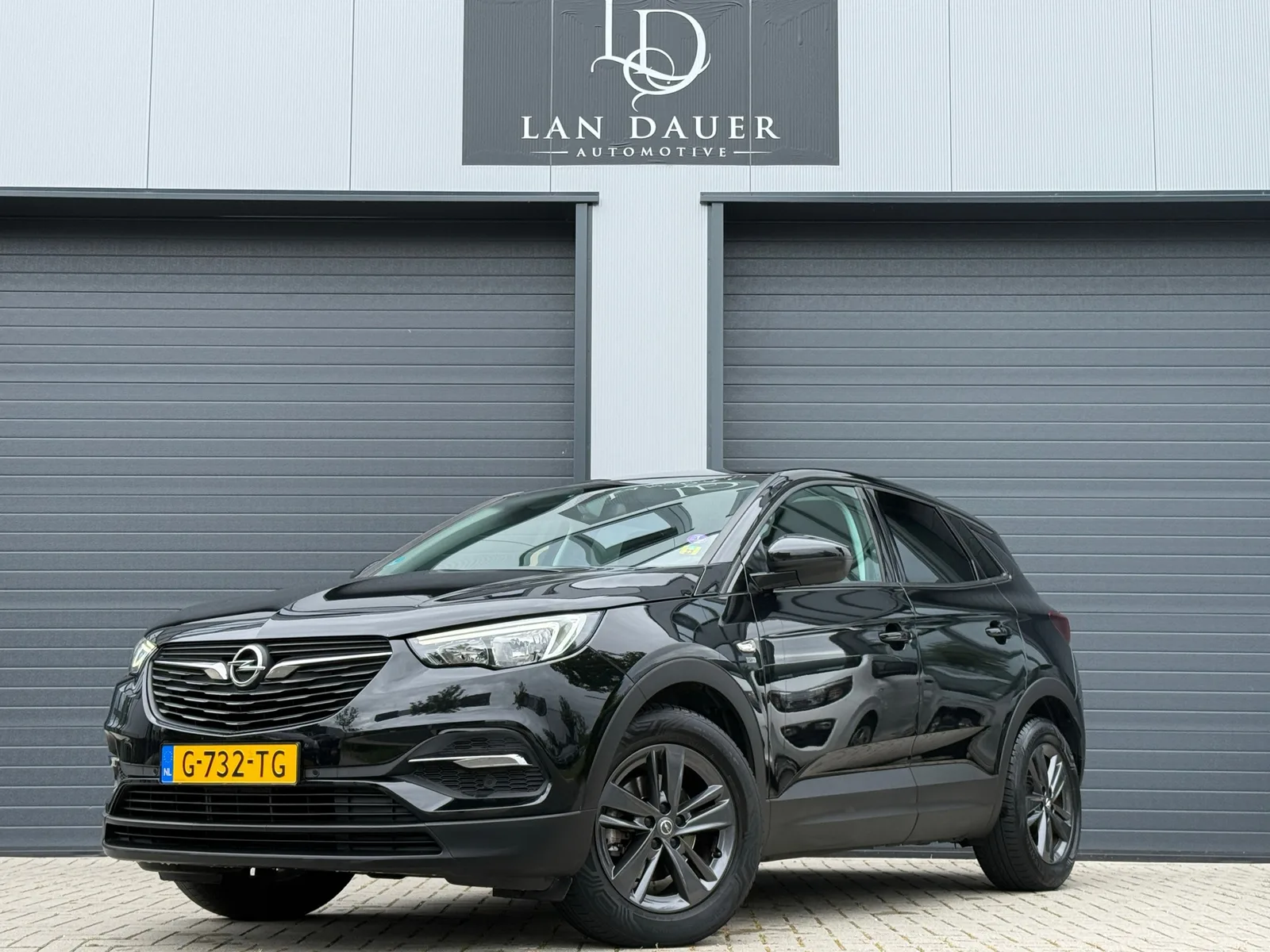 Opel Grandland (2019) — foto 1
