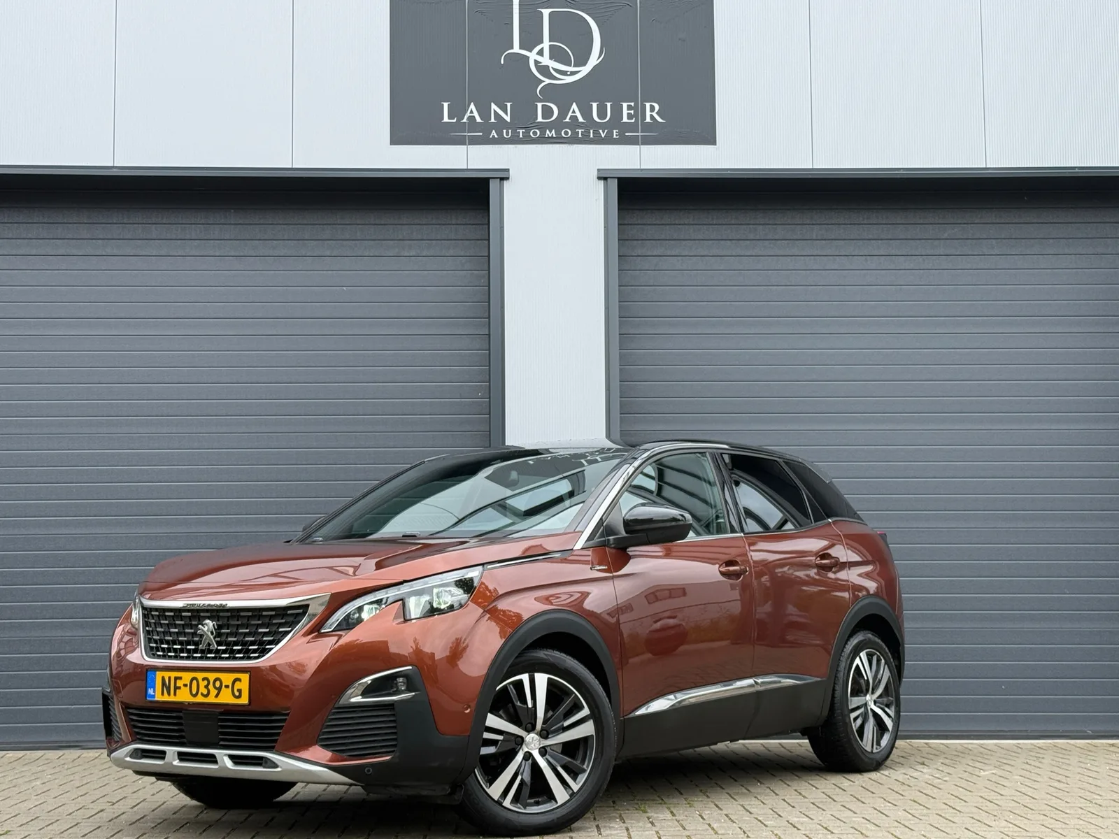 Peugeot 3008 (2017) — foto 1