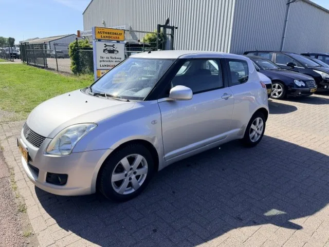 Suzuki Swift (2008) — foto 1