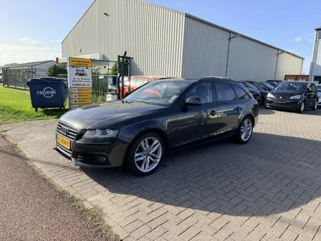 Audi A4 (2009) — foto 1
