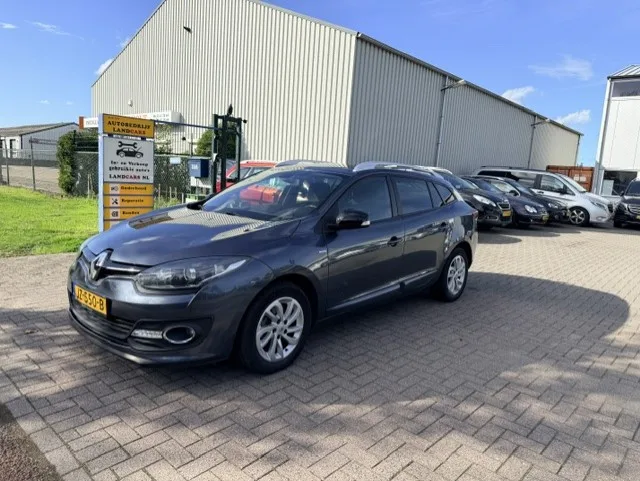 Renault Mégane (2016) — foto 1