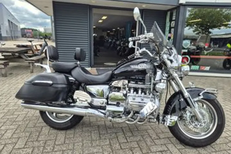Honda F6 C GL 1500 Valkerie Tourer (2002)