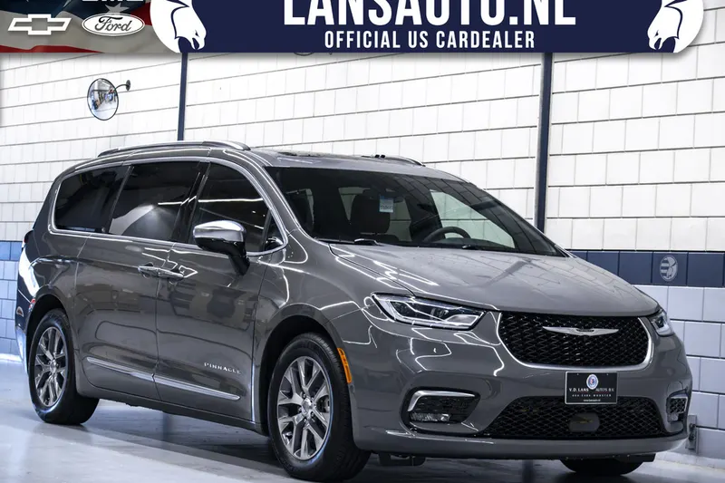 Chrysler Pacifica (2025)