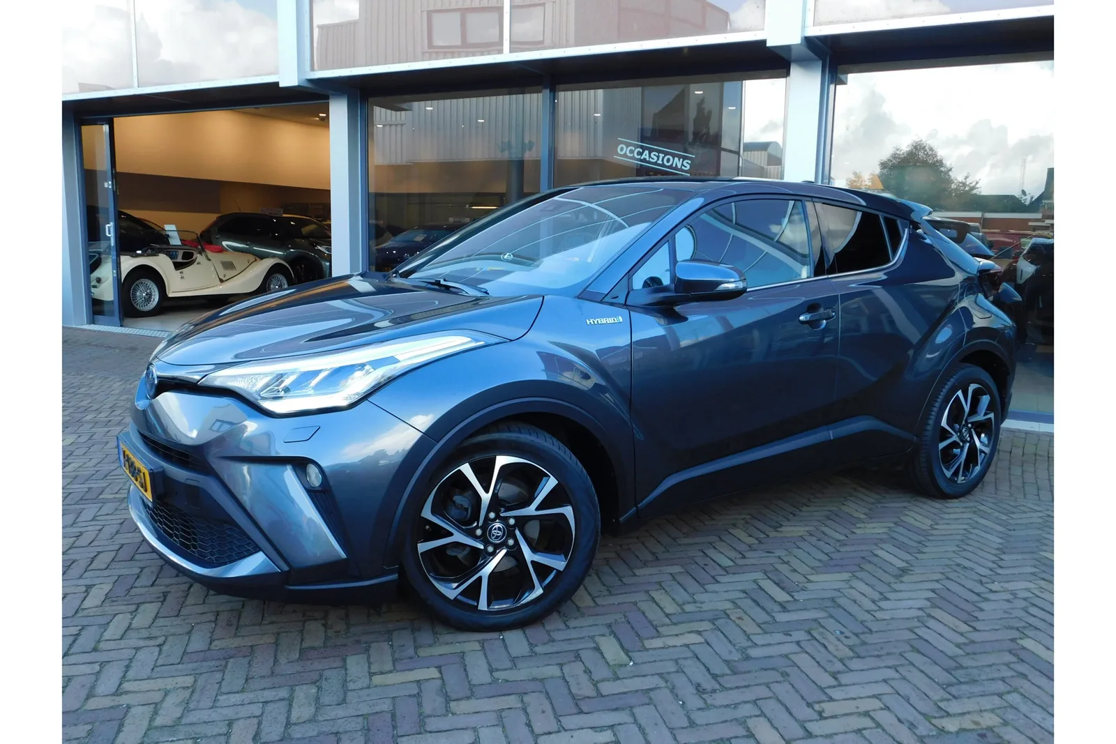 Toyota C-HR (2020) — foto 1