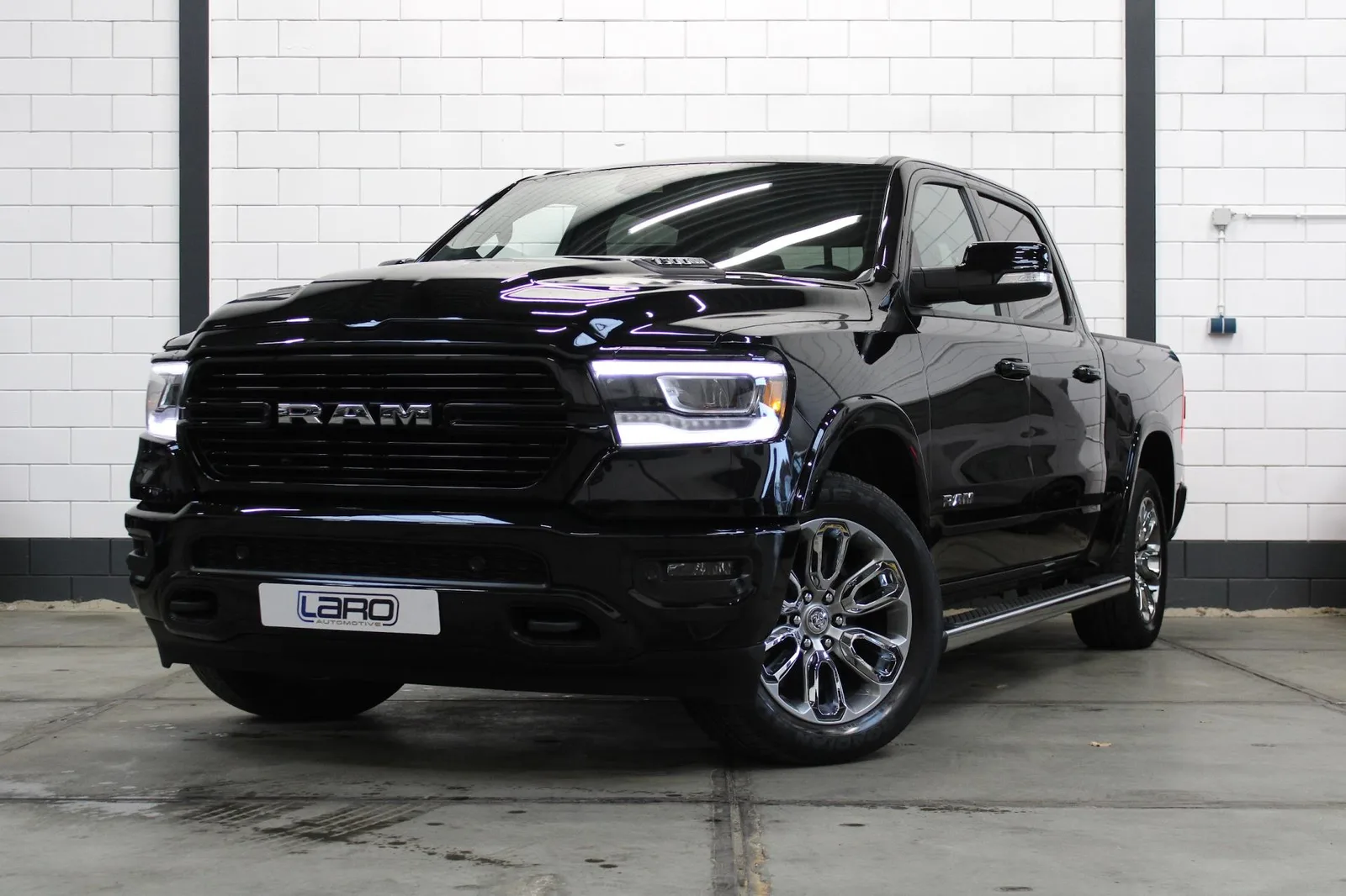 Dodge RAM (2023) — foto 1