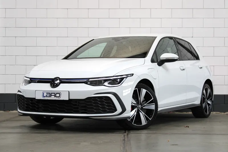 Volkswagen Golf (2022)