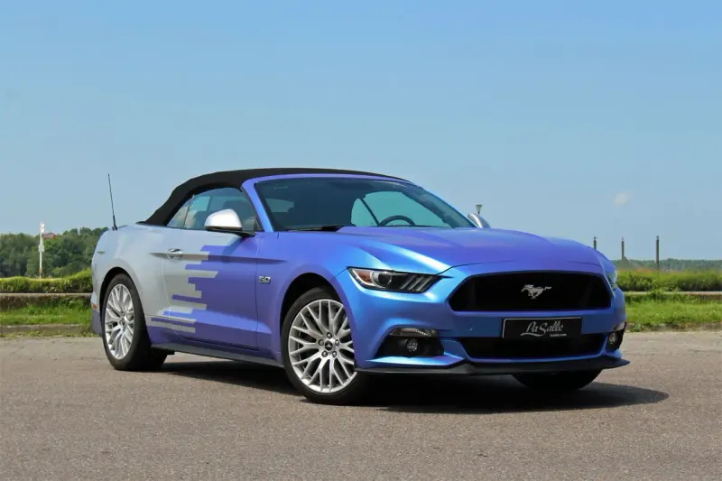 Ford Mustang (2024)