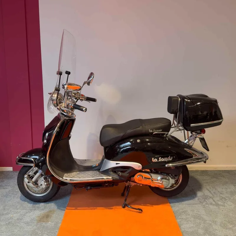 La Souris Grande Retro (2023) — foto 1