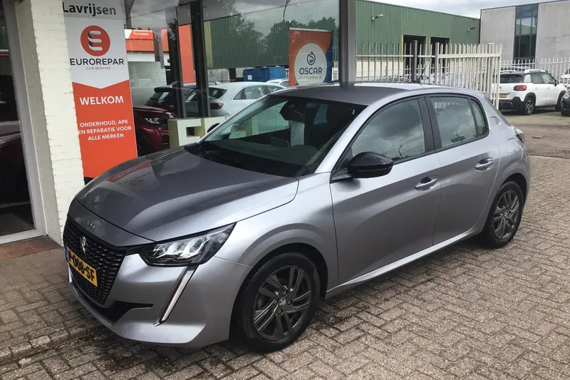 Peugeot 208 (2022)