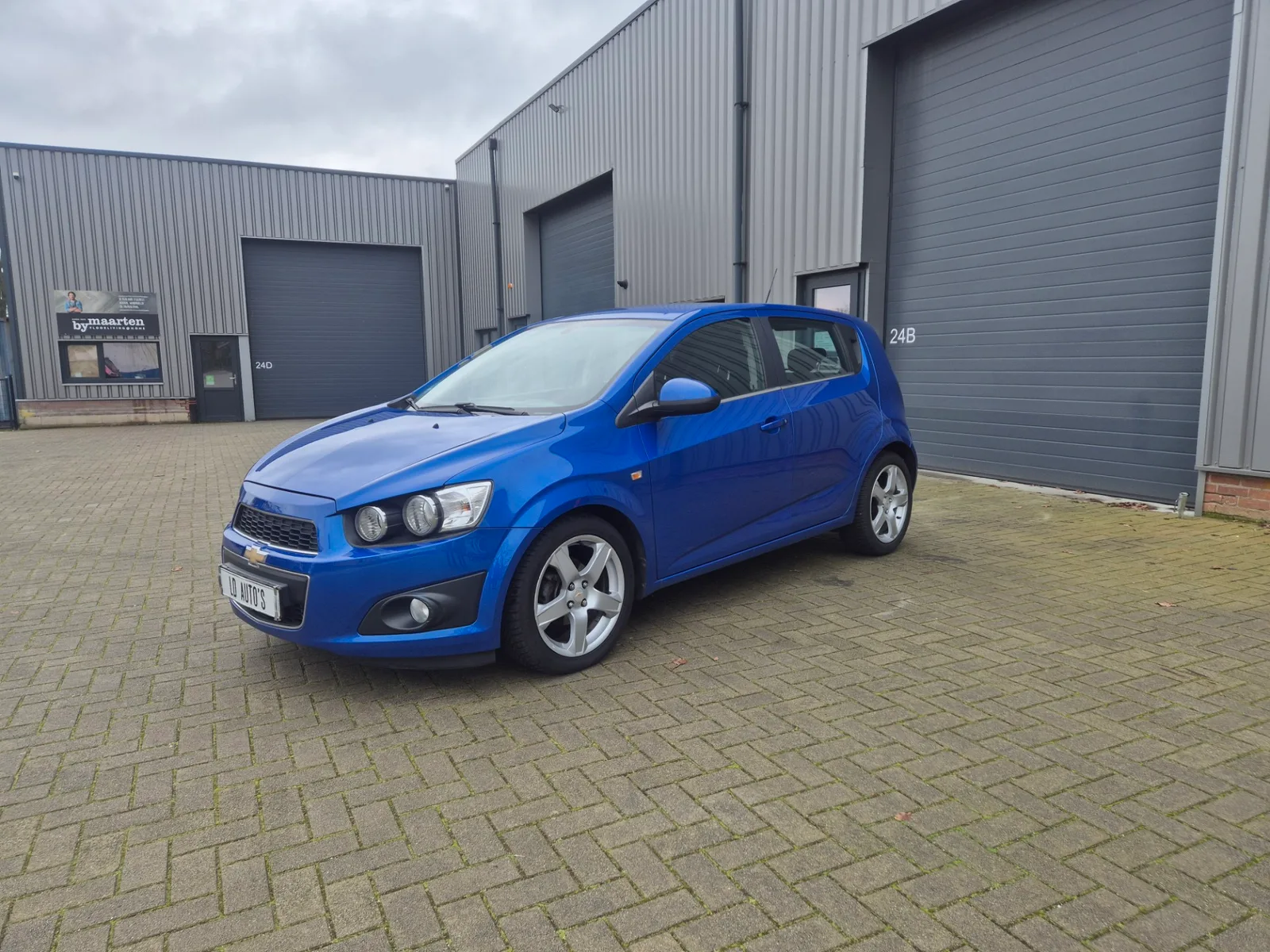 Chevrolet Aveo (2011) — foto 1