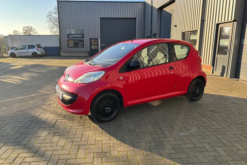 Peugeot 107 (2009)
