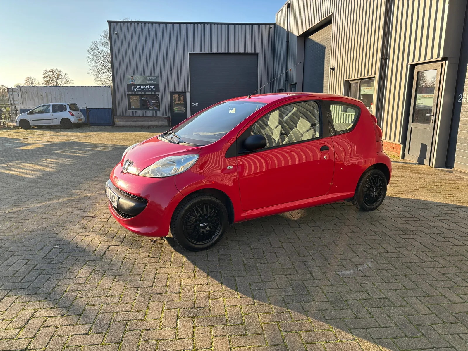 Peugeot 107 (2009) — foto 1