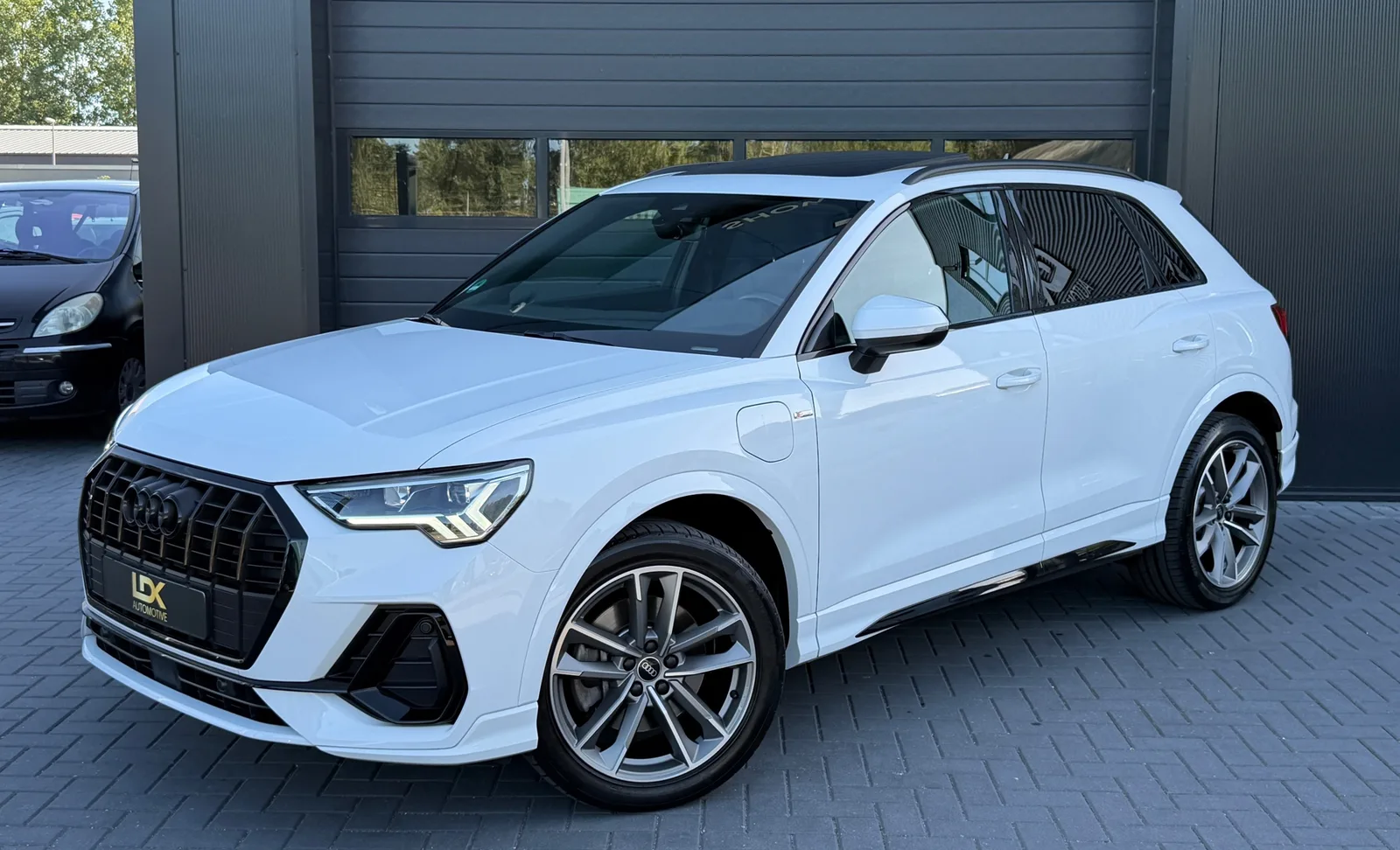Audi Q3 (2021) — foto 1