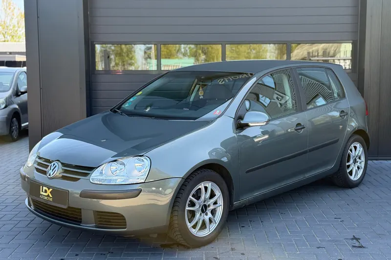 Volkswagen Golf (2005)