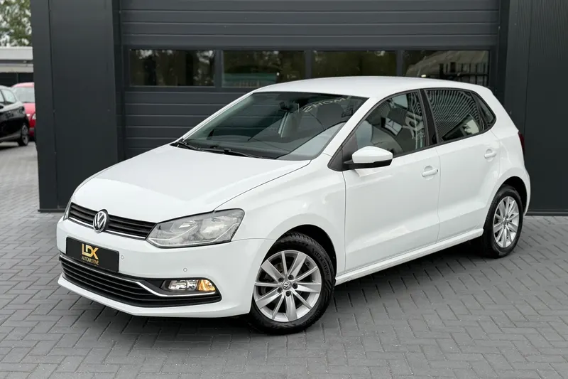 Volkswagen Polo (2015)