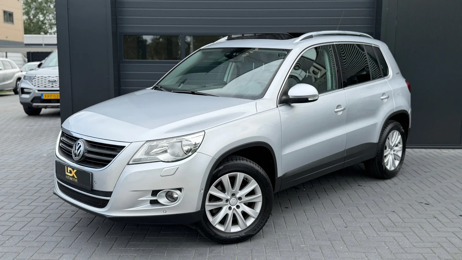 Volkswagen Tiguan (2011) — foto 1