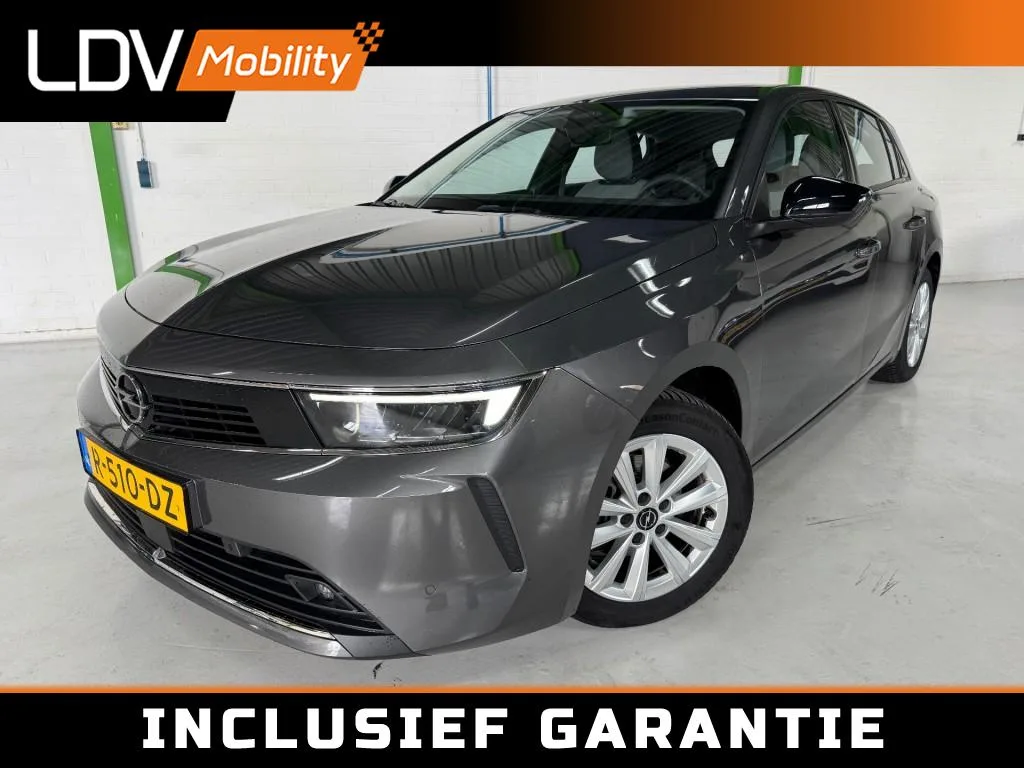 Opel Astra (2022) — foto 1