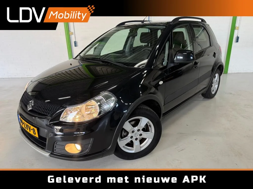 Suzuki SX4 (2010) — foto 1