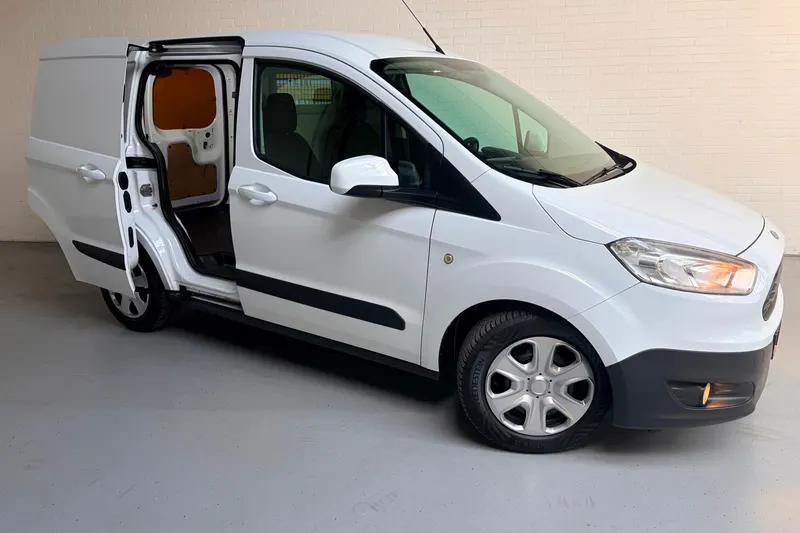 Ford Transit Courier (2018)