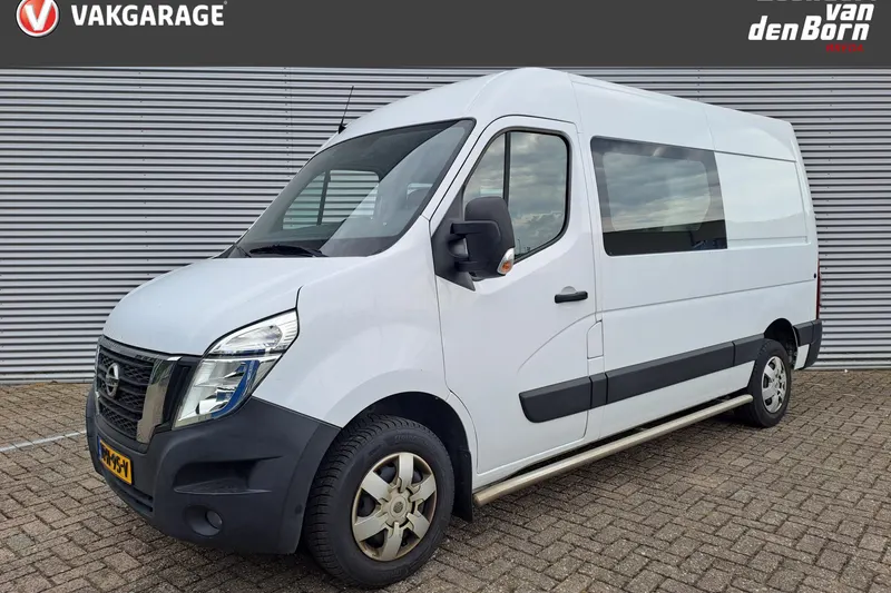 Nissan Interstar (2022)